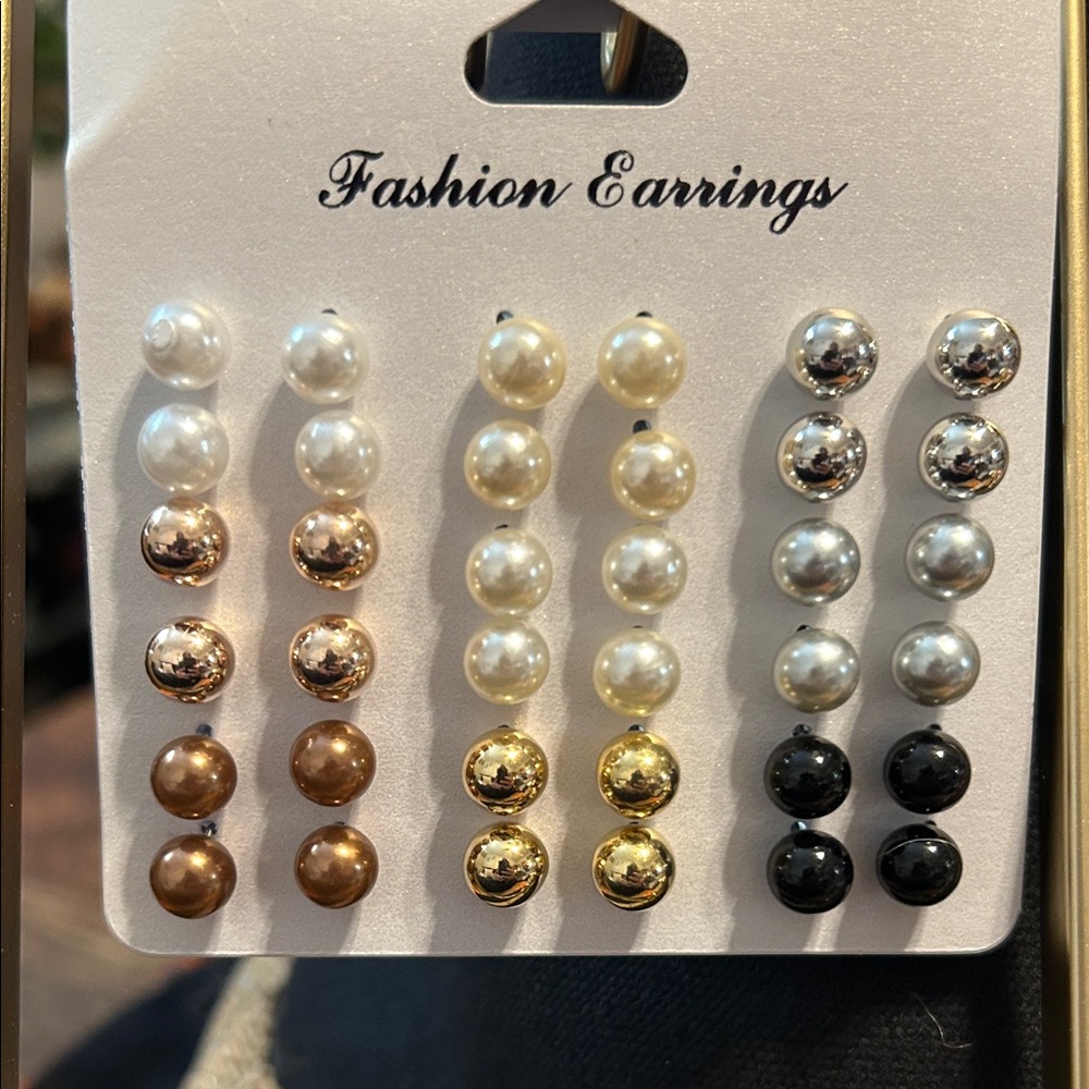 Elegant 25 pairs Multi-Color Fashion Earrings Set